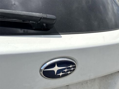 Used 2016 Subaru Outback 3.6R Limited AWD/4WD image 10