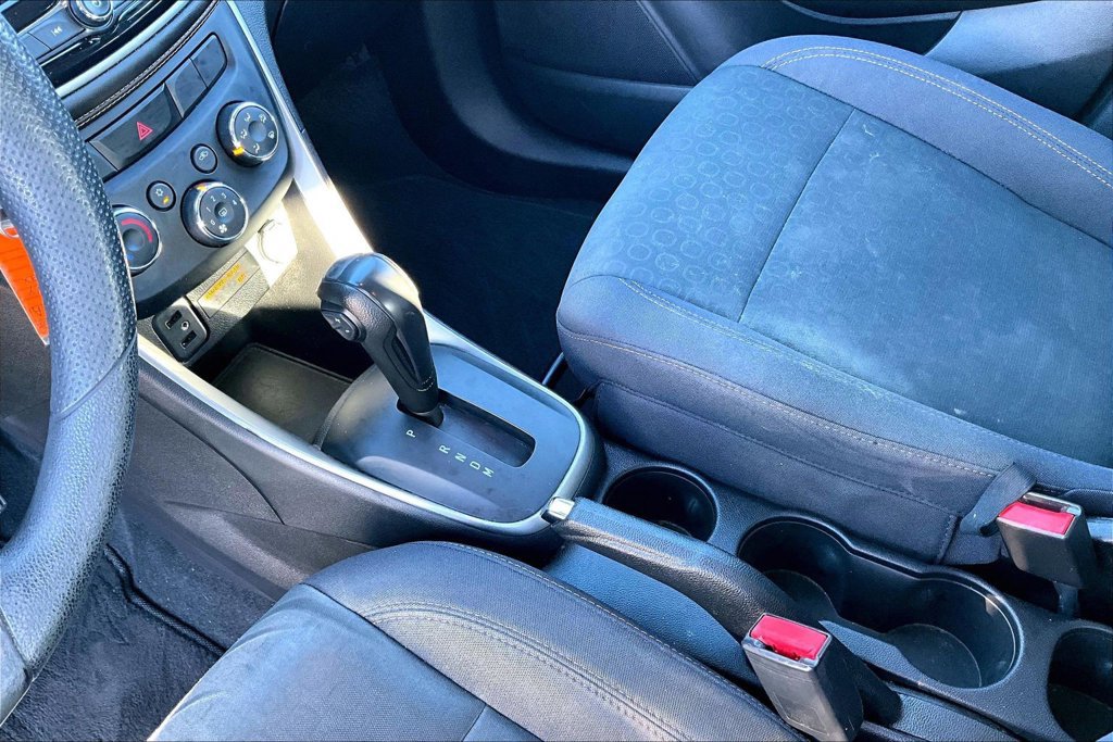 Used 2019 Chevrolet Trax LS AWD/4WD image 15