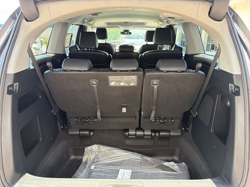 Used 2023 Honda Odyssey EX-L image 17