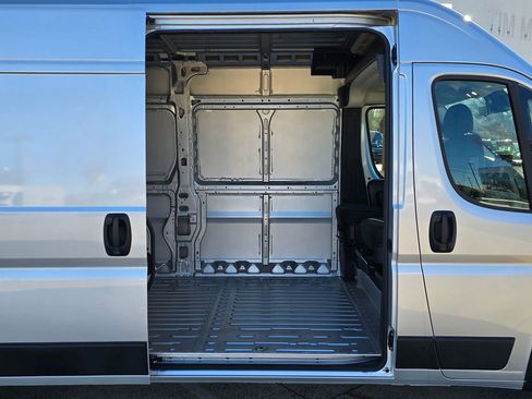 Used 2025 RAM ProMaster 3500 w/ Quick Order Package 22H SLT+ image 14