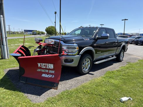 Used 2022 RAM 2500 Laramie AWD/4WD image 4