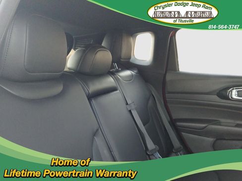 Used 2022 Jeep Compass Limited image 24