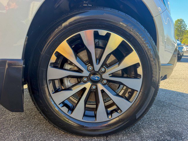 Used 2017 Subaru Outback 3.6R Limited AWD/4WD image 24