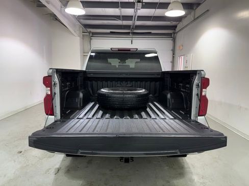 Certified 2022 Chevrolet Silverado 1500 RST w/ Redline Edition AWD/4WD image 7