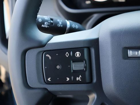 New 2026 Land Rover Defender 110 X-Dynamic SE AWD/4WD image 30