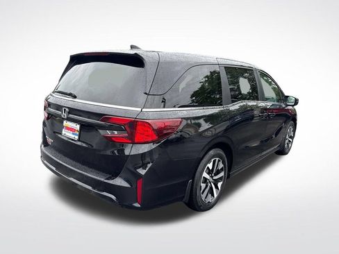 Certified 2025 Honda Odyssey EX-L image 5