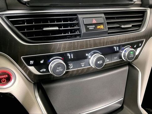 Used 2022 Honda Accord Touring image 33
