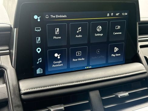 Used 2024 Chevrolet Suburban Premier w/ Advanced Technology Package image 24