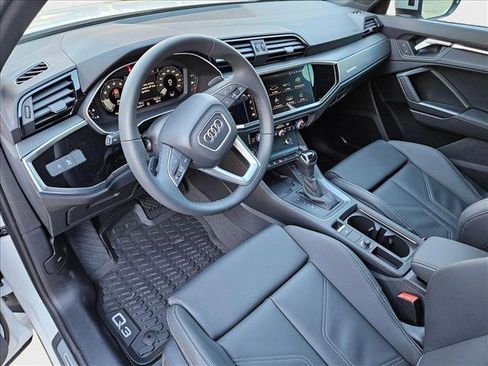 New 2025 Audi Q3 2.0T Premium w/ Convenience Package image 3