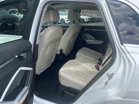 Used 2020 Audi Q3 2.0T Premium w/ Convenience Package image 9