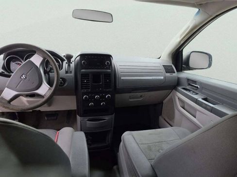 Used 2009 Dodge Grand Caravan SE w/ Climate Group FWD image 8