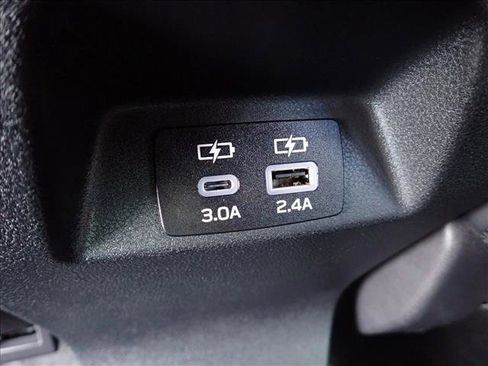 Certified 2025 Subaru Crosstrek 2.5i Limited AWD/4WD image 10