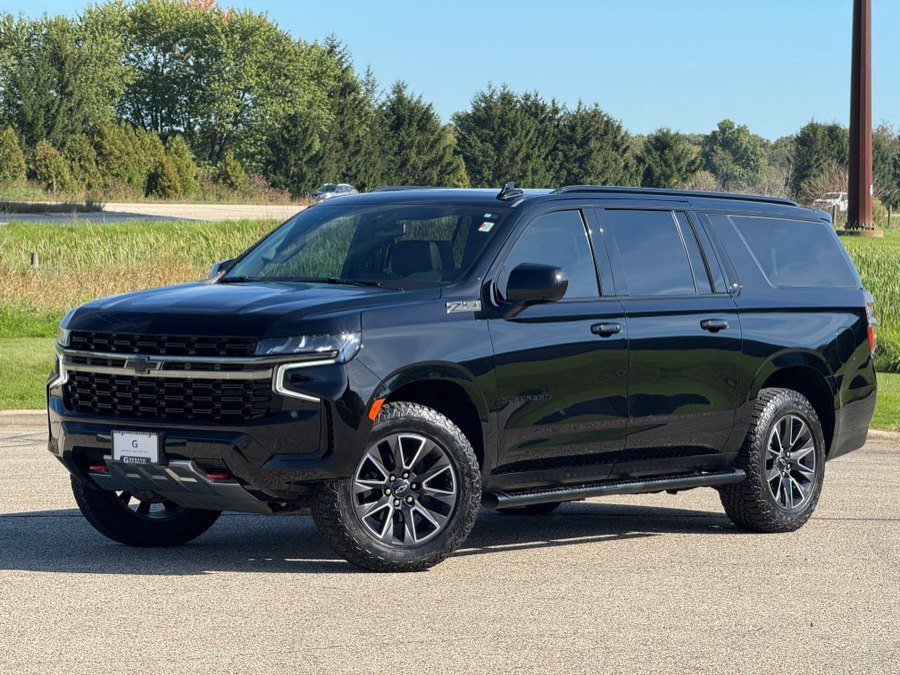 Used 2021 Chevrolet Suburban Z71 w/ Rear Media and Nav Package AWD/4WD image 2