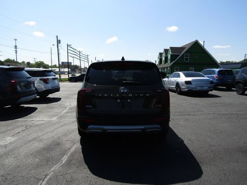 Used 2021 Kia Telluride S AWD/4WD image 6