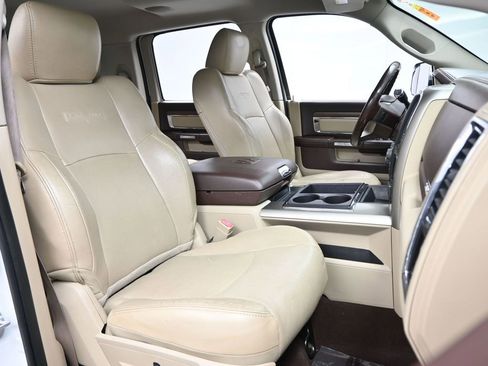 Used 2013 RAM 2500 Laramie w/ Convenience Group image 11