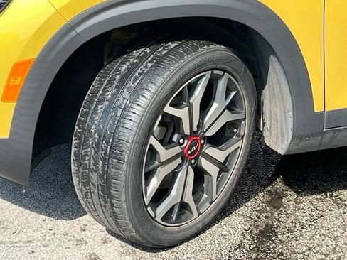 Certified 2022 Kia Seltos SX AWD/4WD image 3