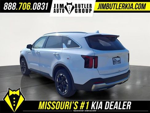 New 2025 Kia Sorento S image 4