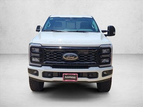 New 2026 Ford F250 XLT w/ XLT Premium Package AWD/4WD image 5