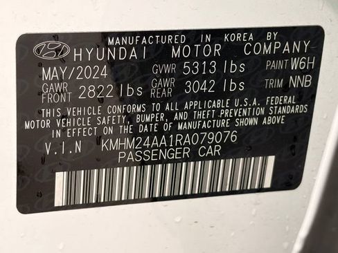 Used 2024 Hyundai Ioniq 6 SE RWD image 24