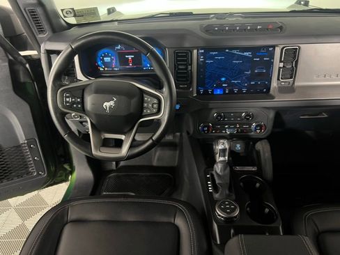Used 2025 Ford Bronco Badlands AWD/4WD image 12