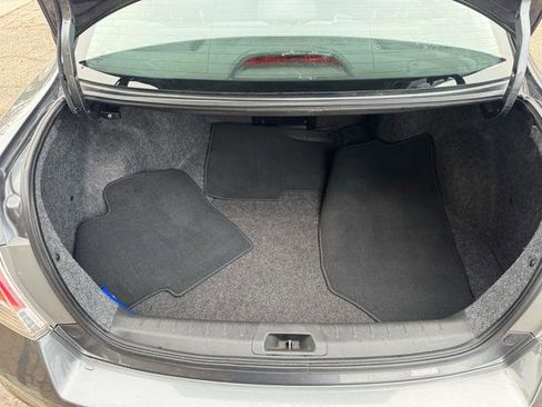 Used 2012 Honda Accord LX image 12