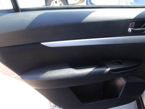 Used 2012 Subaru Outback 2.5i w/ Alloy Wheel Pkg image 15