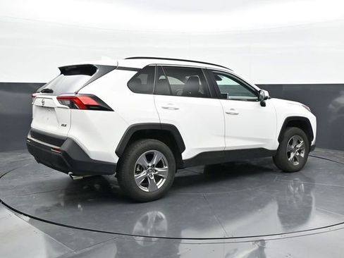 Used 2024 Toyota RAV4 XLE FWD image 2
