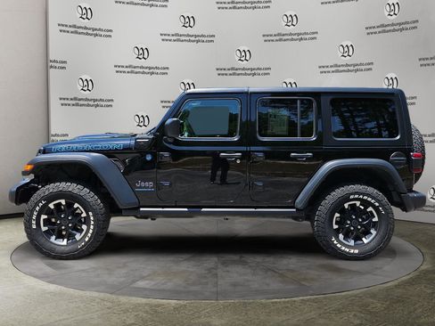 Used 2024 Jeep Wrangler Unlimited Rubicon 4xe AWD/4WD image 2