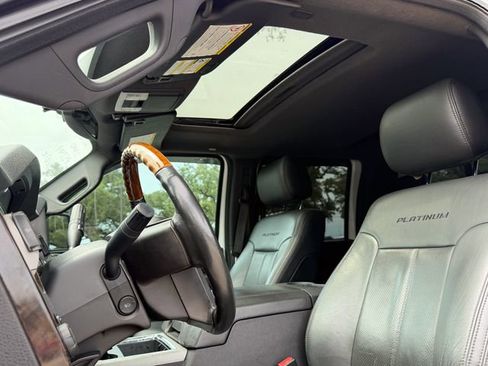 Used 2015 Ford F250 Platinum AWD/4WD image 10