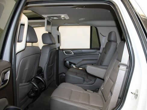 Used 2016 GMC Yukon Denali w/ Open Road Package image 12