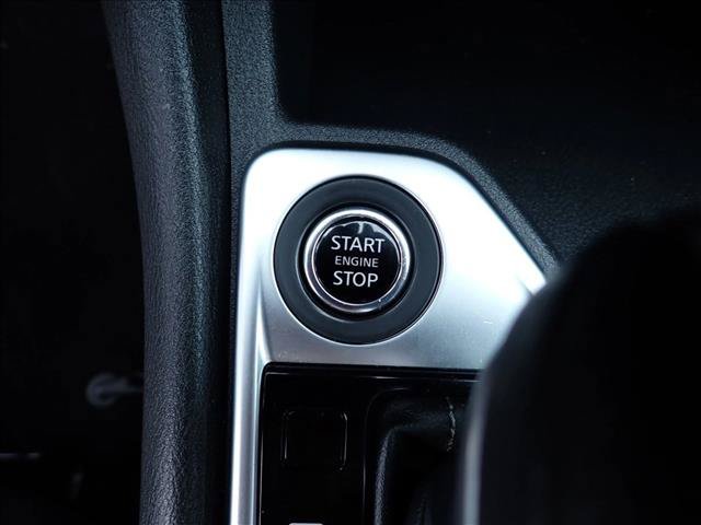 Used 2025 Nissan Sentra SV FWD image 15