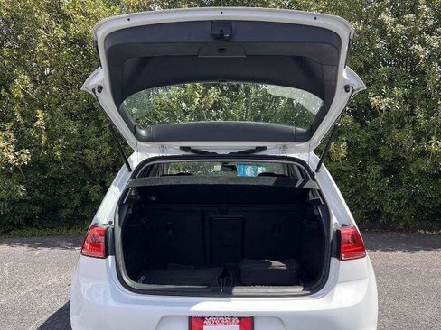 Used 2017 Volkswagen Golf Wolfsburg Edition FWD image 7