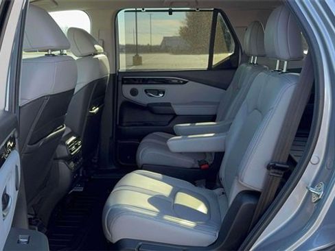 Used 2024 Honda Pilot EX-L image 11