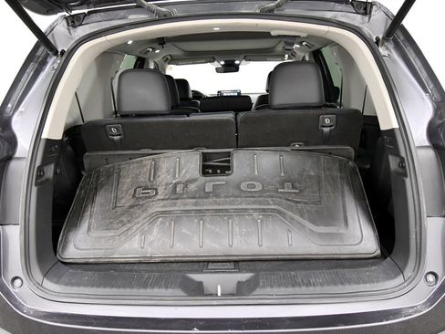 Used 2023 Honda Pilot Touring image 7