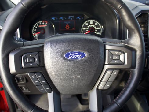 Used 2020 Ford F150 Lariat w/ Equipment Group 502A Luxury image 16