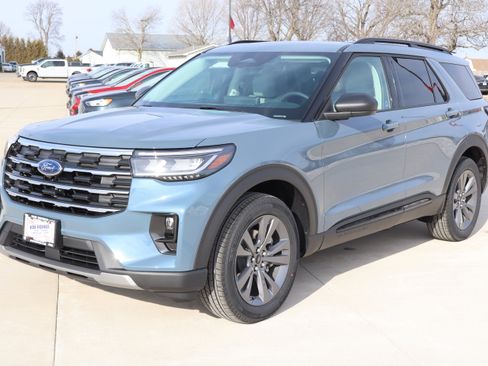 New 2026 Ford Explorer Active w/ Active Comfort Package image 1