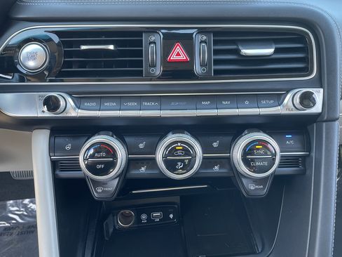 Used 2021 Genesis G70 2.0T w/ Prestige Package image 25