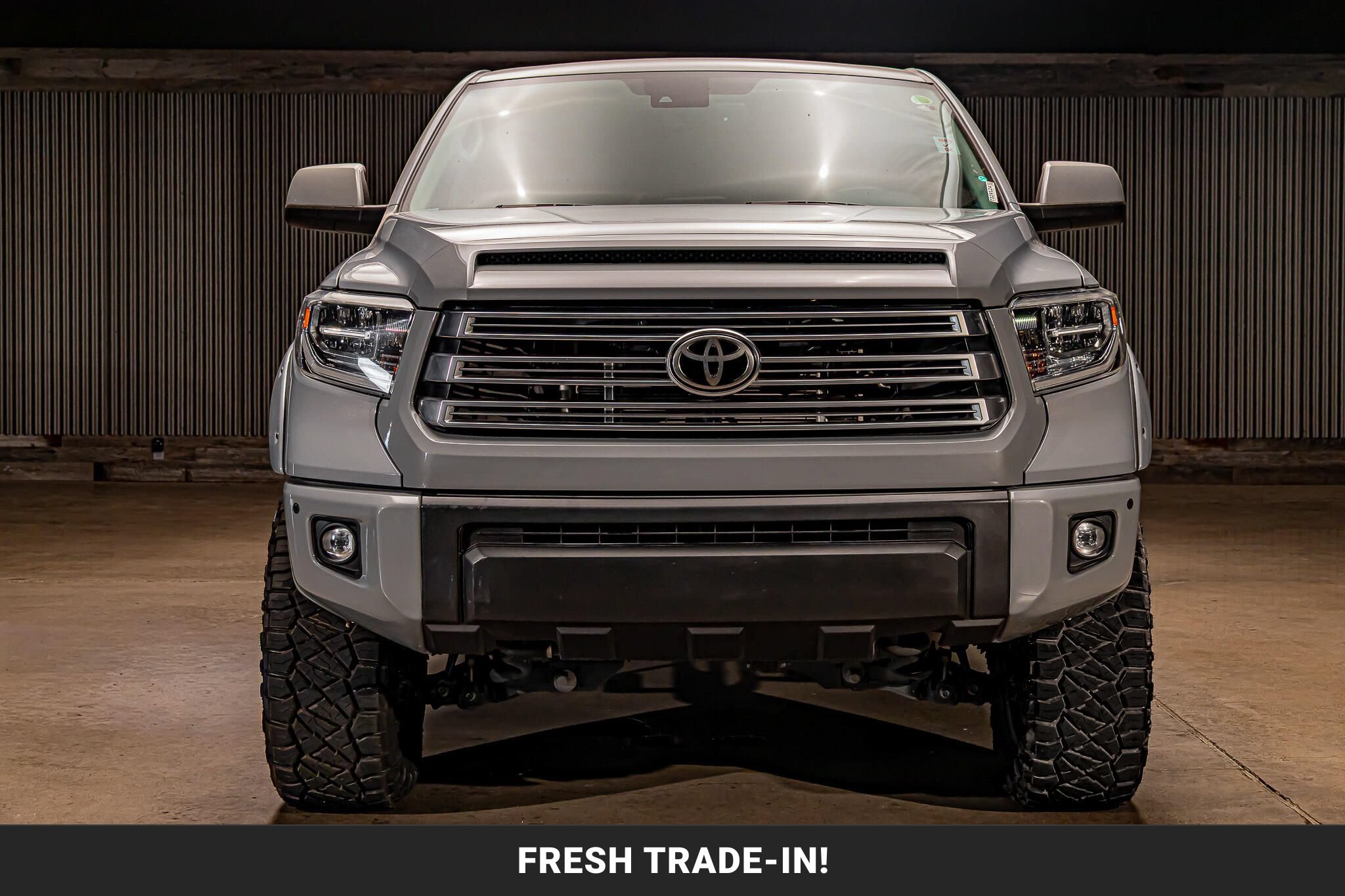 Used 2021 Toyota Tundra Limited w/ Limited Premium Package AWD/4WD image 3
