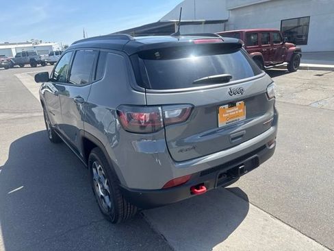 Certified 2022 Jeep Compass Trailhawk w/ Trailhawk Elite Group AWD/4WD image 3