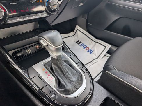 Used 2024 Kia Forte GT-Line w/ GT-Line Premium Package image 18