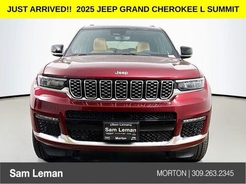 New 2025 Jeep Grand Cherokee L Summit w/ Luxury Tech Group V image 2