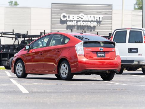 Used 2010 Toyota Prius Two FWD image 3