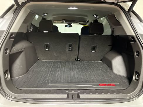 Used 2021 GMC Terrain SLE w/ Driver Convenience Package FWD image 28