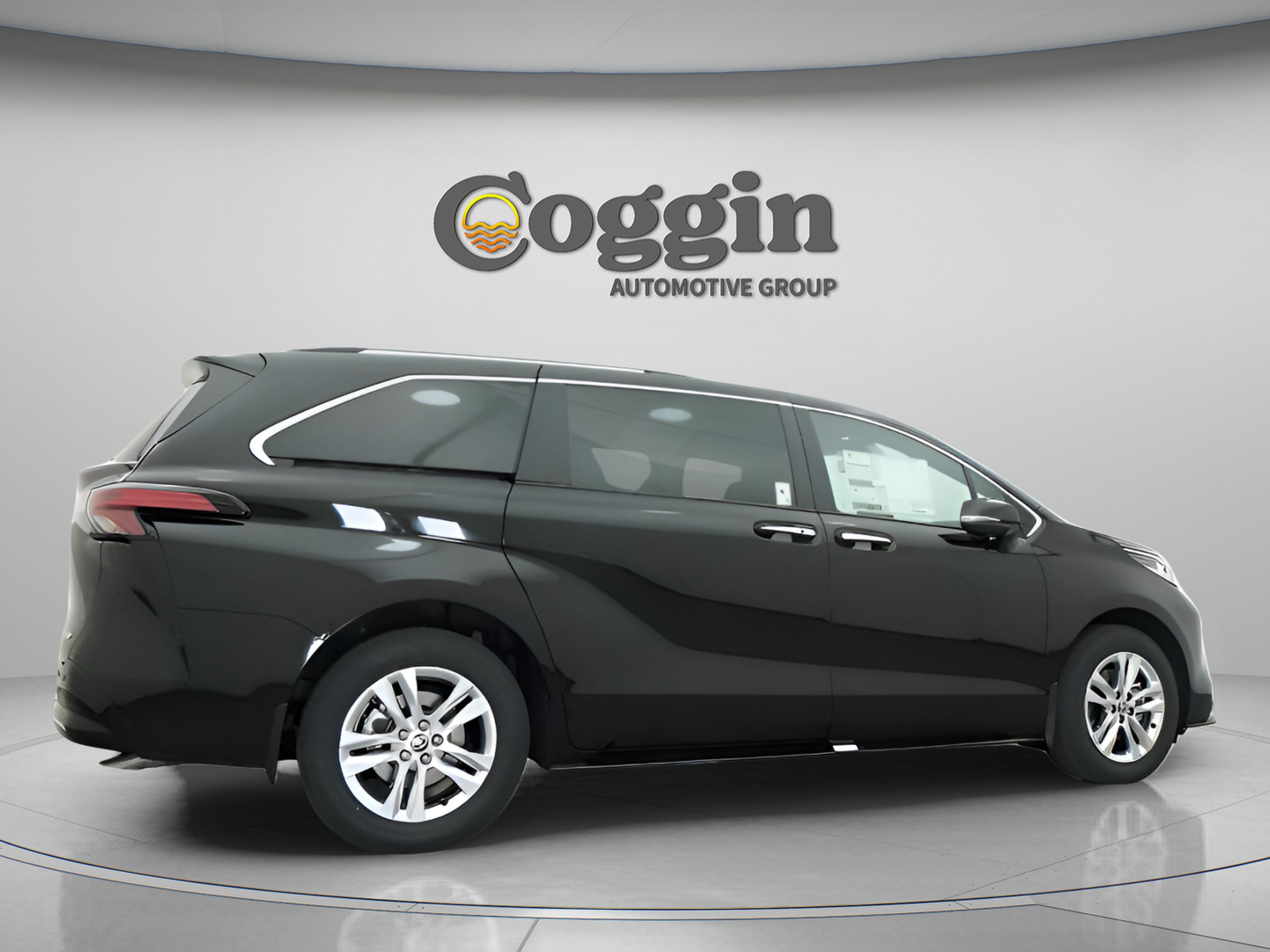 Certified 2026 Toyota Sienna Limited FWD image 20