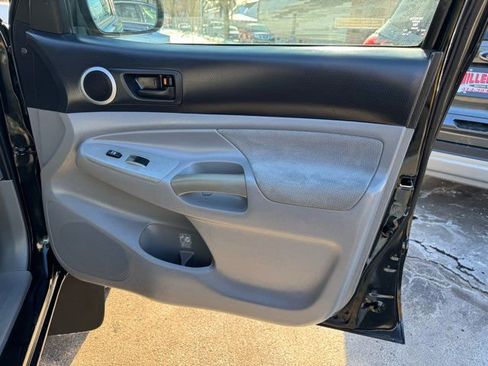 Used 2010 Toyota Tacoma 4x4 Access Cab V6 image 30