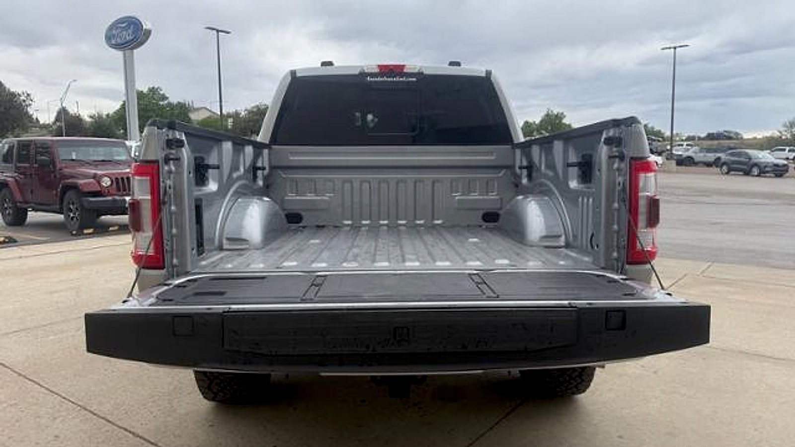 Used 2022 Ford F150 Lariat w/ Max Trailer Tow Package AWD/4WD image 7
