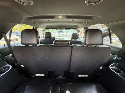 Used 2016 Ford Explorer Limited image 26