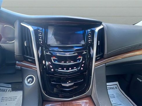 Used 2017 Cadillac Escalade Premium Luxury w/ LPO, Radiant Package image 11