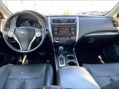 Used 2015 Nissan Altima 2.5 SL w/ Moonroof Package image 15