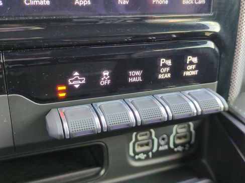 Used 2021 RAM 1500 Limited w/ Night Edition image 17